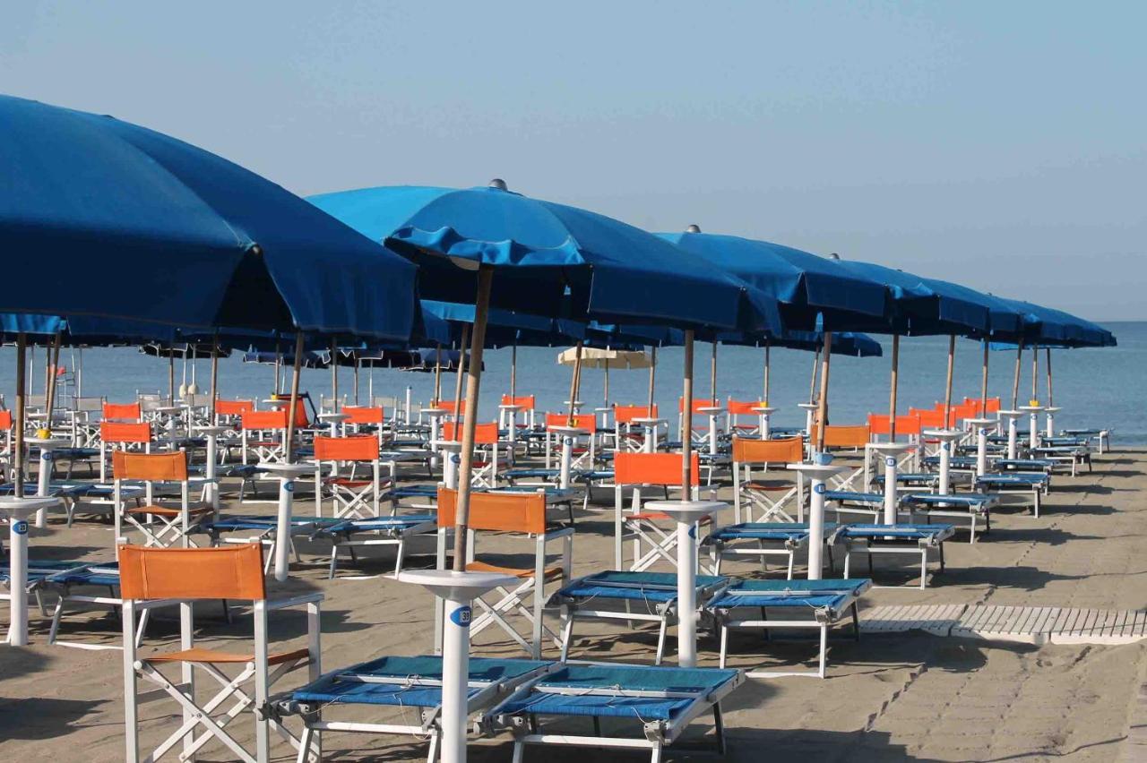 La Conchiglia A Marina Appartement Marina Di Carrara Buitenkant foto