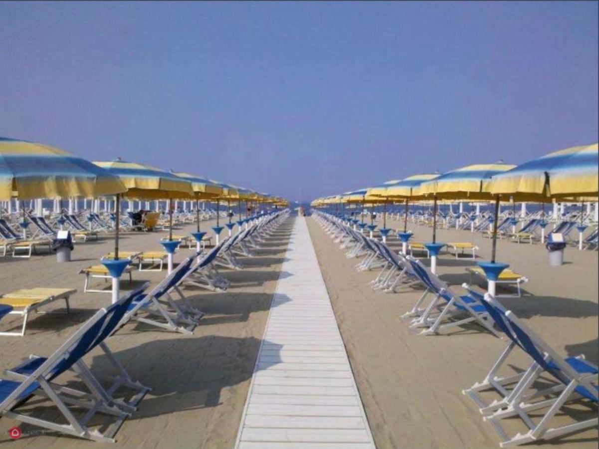 La Conchiglia A Marina Appartement Marina Di Carrara Buitenkant foto