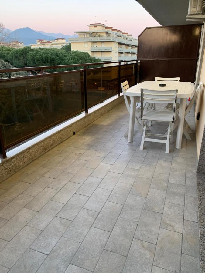 La Conchiglia A Marina Appartement Marina Di Carrara Buitenkant foto