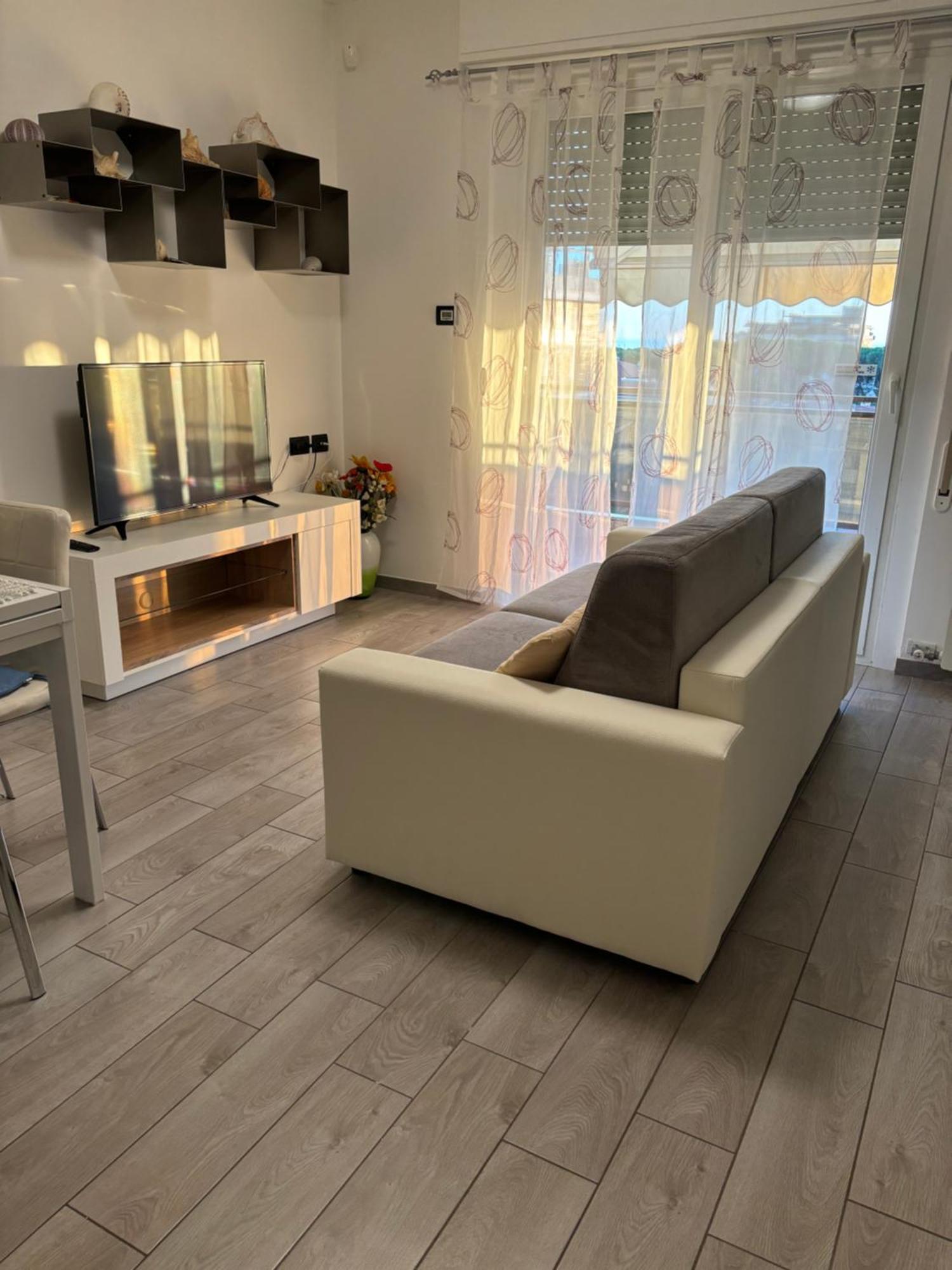La Conchiglia A Marina Appartement Marina Di Carrara Buitenkant foto